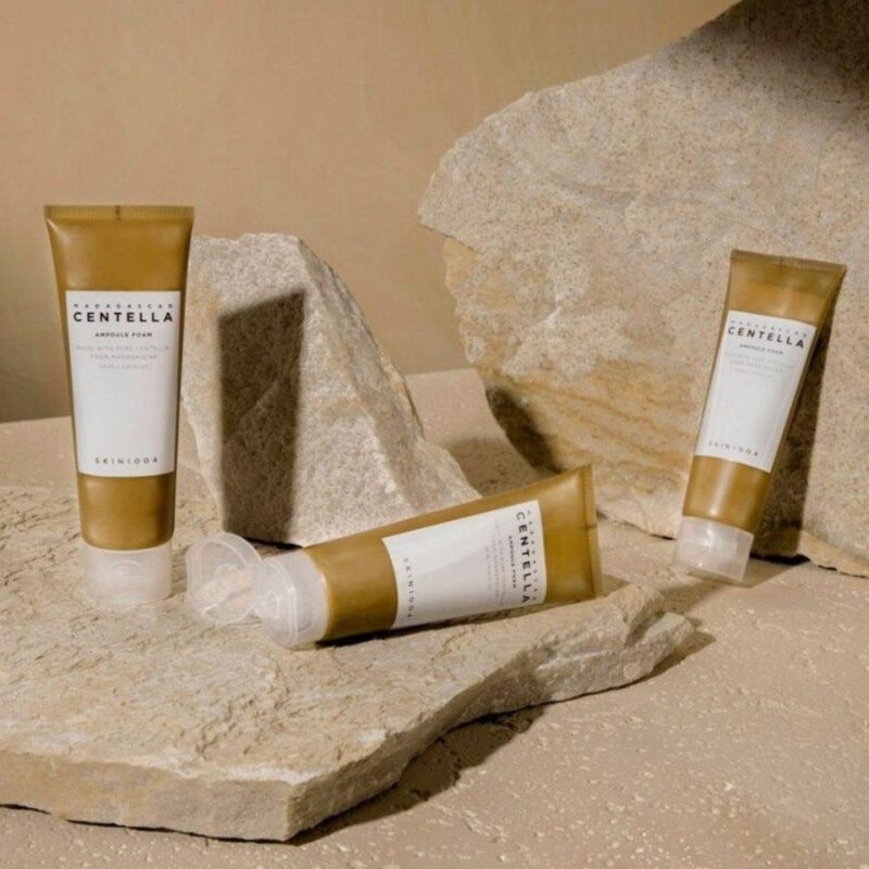 Sữa Rửa Mặt Skin1004 Làm Sạch Sâu Cho Da Nhạy Cảm 125ml Madagascar Centella Ampoule Foam