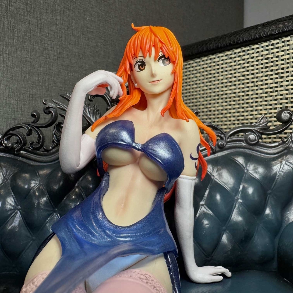 Mô Hình OnePiece Nami ngồi ghế - Cao 16cm - nặng 1200gram - Phụ Kiện : Đầu thay thế + Ghế - Figure OnePiece - Box Nhựa - Hộp màu N1-K56-T5-S2