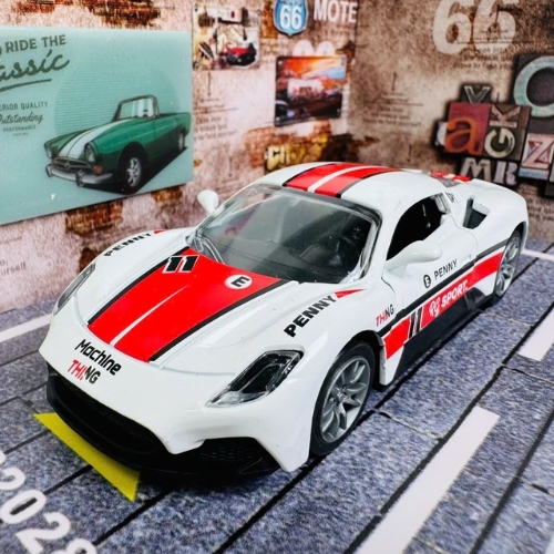 Mô Hình Oto ferari Trắng vạch Đỏ . tỉ lệ 1:36 - Chạy Cót - Có Kèm Đế - Dài 12cm - rộng 5cm - cao 4cm  - nặng : 400gram - FULL BOX . SKU : oto522c - K114A81 - K52-T3-S9