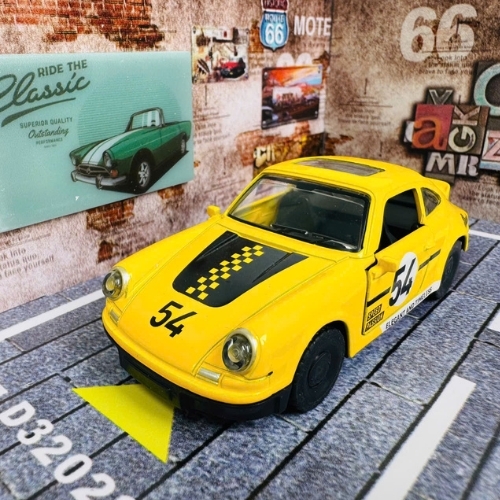 Mô Hình Oto poscher cổ đua màu vàng . tỉ lệ 1:43 - Chạy Cót - Dài 10.8cm - rộng 4.5cm - cao 3cm - nặng : 200gram - FULL BOX . SKU : oto506c- 4362A - K53-T4-S8