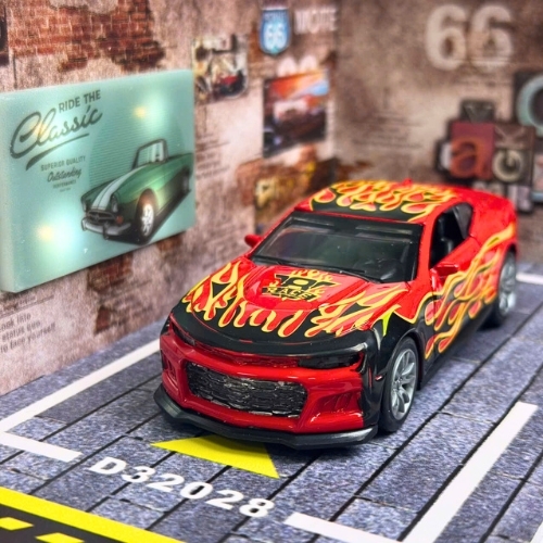 Mô Hình Oto Đua đỏ họa tiết lửa . tỉ lệ 1:36 - Chạy Cót - Có Kèm Đế - Dài 12cm - rộng 5cm - cao 4cm - nặng : 400gram - FULL BOX . SKU : oto524a - K114A72 - K53-T3-S6