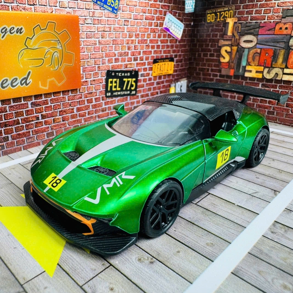 Mô Hình Xe Đua Xanh Lá 18 tỉ lệ 1:36 Hợp kim có thể mở cửa - bánh sau chạy cót - Dài 12.5cm - rộng 5.5cm - cao 3.5cm - nặng : 300gram - FULL BOX : box màu SKU : oto534b - K53-T3-S2