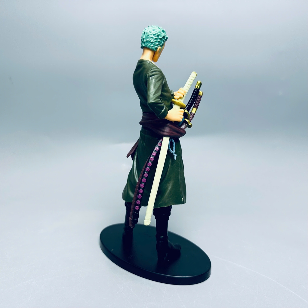 Mô Hình OnePiece zoro dáng đứng cầm kiếm siêu ngầu Cao : 18cm nặng 300g - One Piece - Bọc Túi Opp - No Box - N1-K37-T2-S8