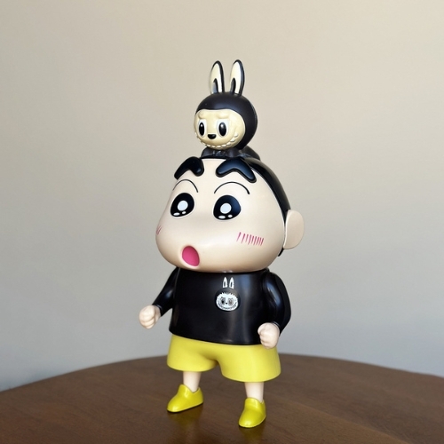 Mô Hình shin labubu ( có thể đựng tiền ) - Cao 35cm - Rộng 14cm - nặng : 350gram - SKU : sh850x - ( Vat : MH001 ) T4