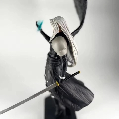 Mô hình Sephiroth dáng đứng chiến đấu . Cao 44cm , nặng 420gram - box màu - K61-T3-S5
