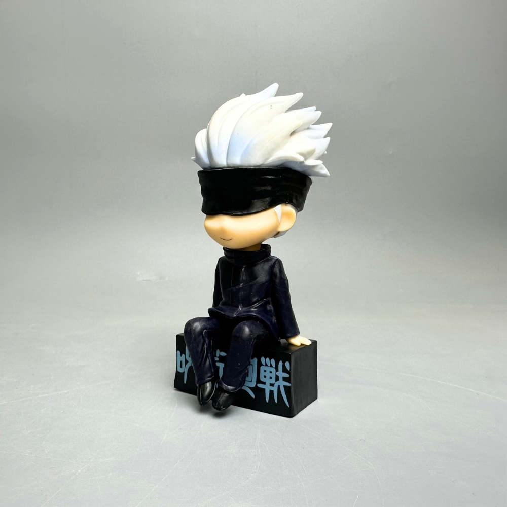 Mô Hình Gojo Satoru bịt mắt dáng ngồi - Cao 11cm - nặng 100Gram - Hộp Màu : bọc túi OPP - Figure anime Jujutsu Kaisen