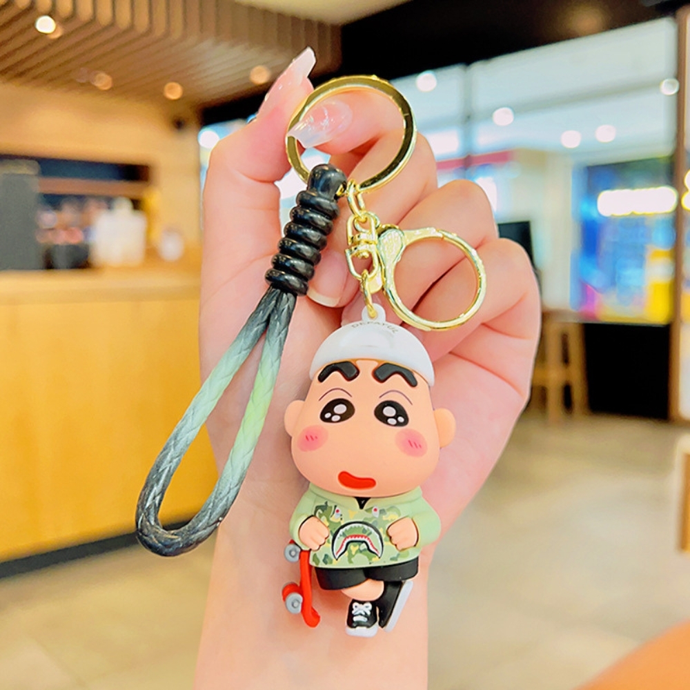 Móc khóa trang trí - Em Bé Trai trượt ván - Dây móc dài : 6.2cm - Mô Hình Cao : 6.7cm - Nặng : 50gram - No Box - SKU: moc117 - (Vat: 88223-7) - K79-T6-S1