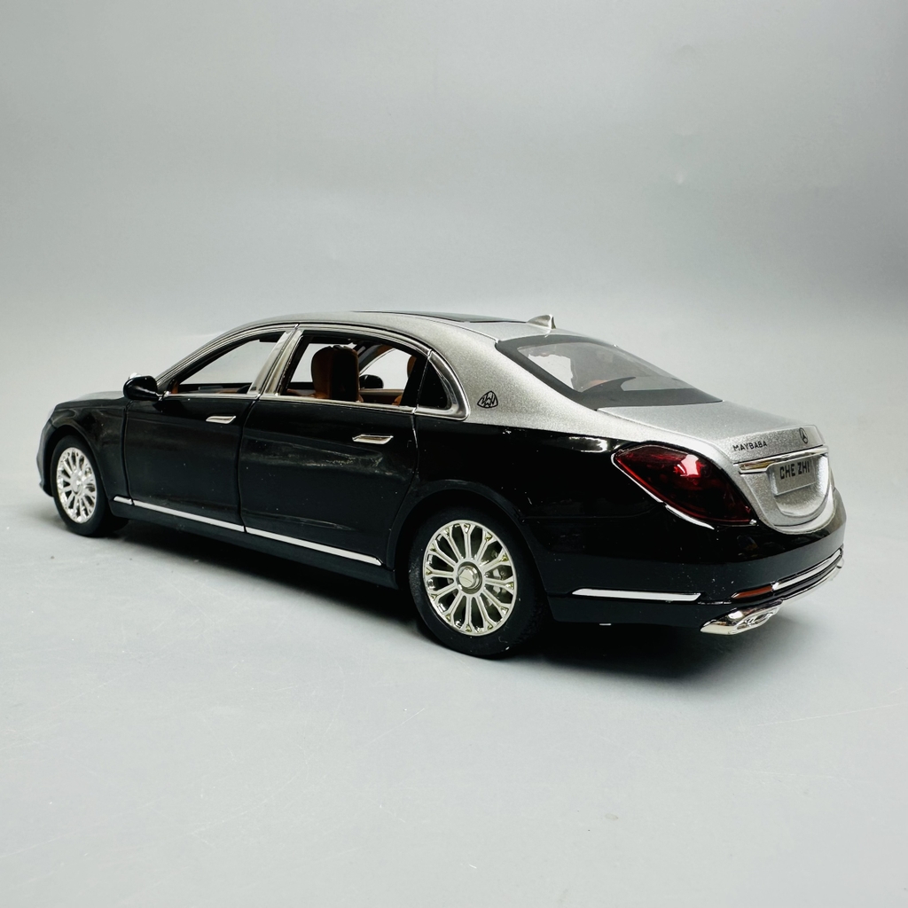 Mô Hình xe mẹc maybach đen xám tỉ lệ 1:24 Hợp kim có thể mở cửa - bánh sau chạy cót - Dài 21cm - rộng 9cm - cao 5cm - nặng : 1000gram - FULL BOX : box màu SKU : oto298 - K63-T3-S3