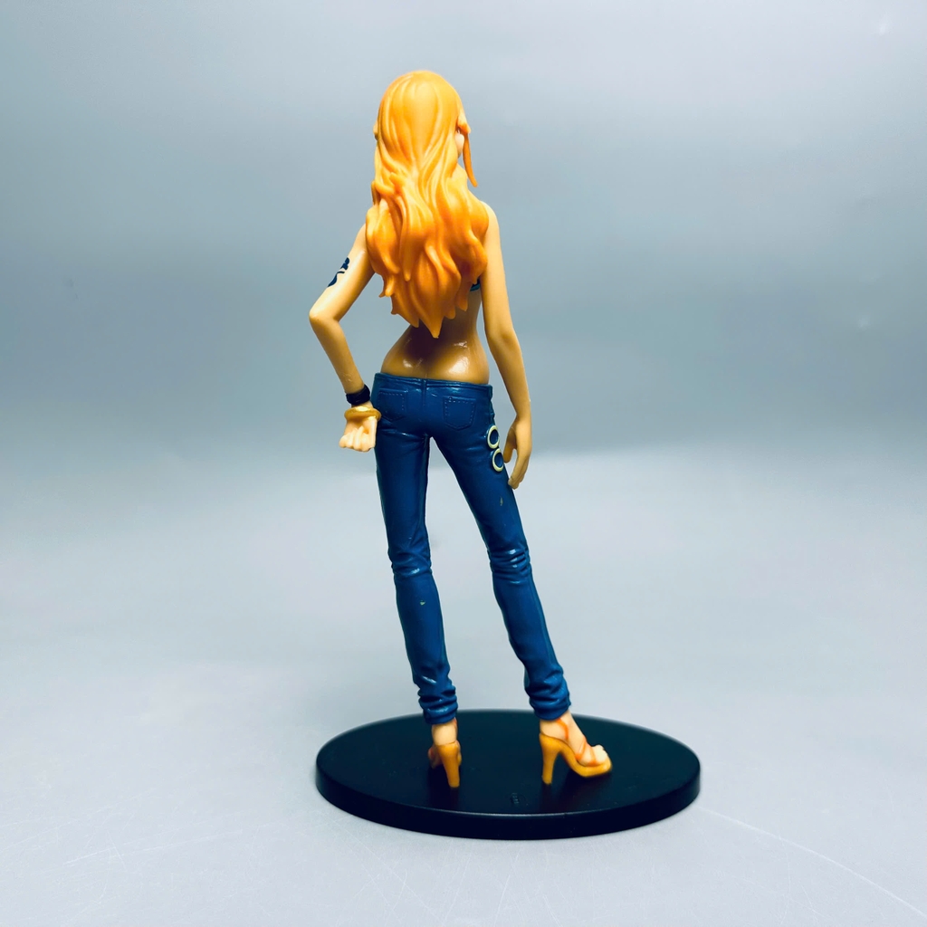 Mô Hình OnePiece Nami dáng đứng siêu ngầu Cao : 18cm nặng 300g - One Piece - Bọc Túi Opp - No Box - N1-K37-T2-S5