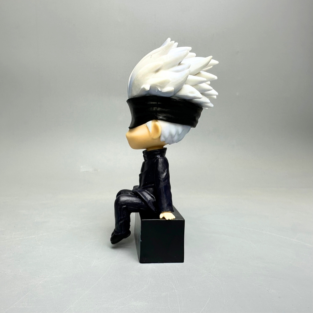 Mô Hình Gojo Satoru bịt mắt dáng ngồi - Cao 11cm - nặng 100Gram - Box màu  : bọc túi OPP - Figure anime Jujutsu Kaisen - N1-K40-T2-S3
