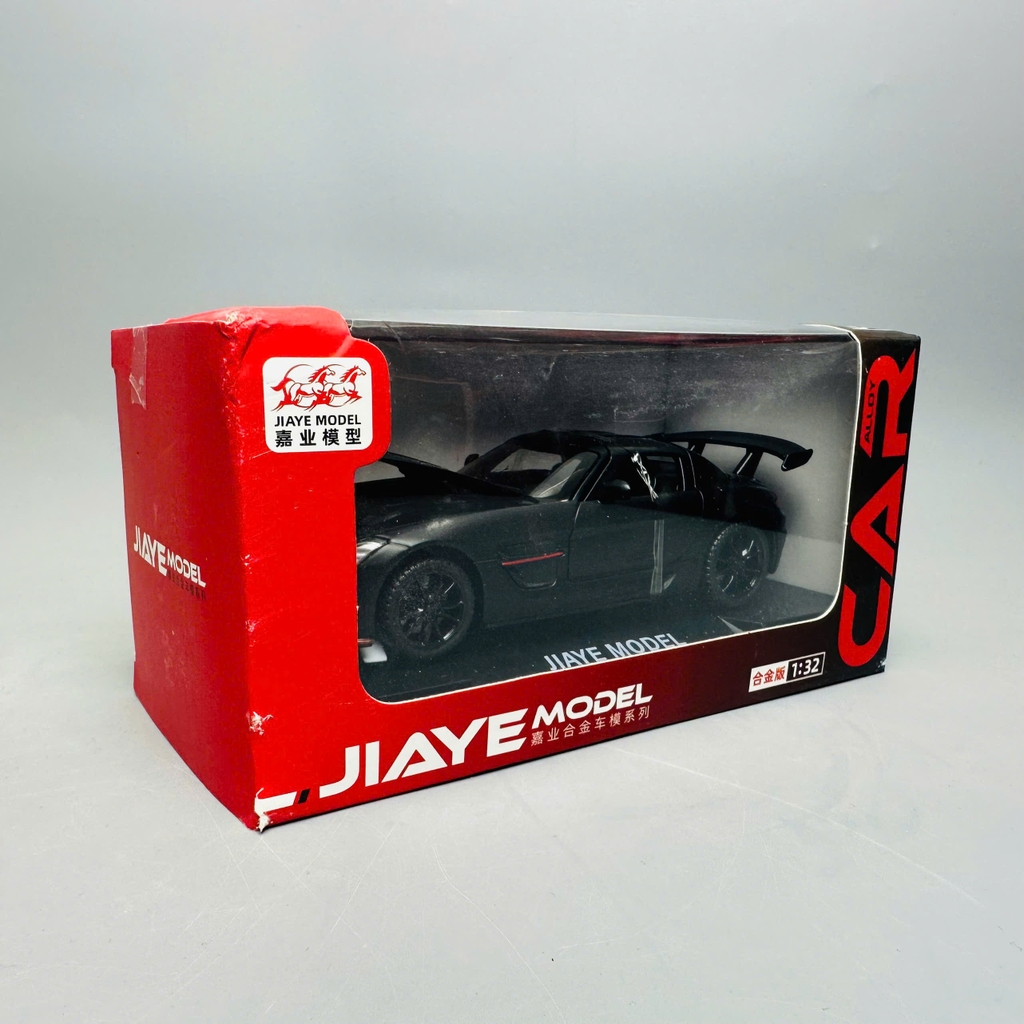 Mô Hình xe mẹc amg đen tỉ lệ 1:32 Hợp kim có thể mở cửa - bánh sau chạy cót - Dài 15cm - rộng 7cm - cao 4.5cm - nặng : 400gram - FULL BOX : box màu SKU : oto306 N3-K3-T1-S1