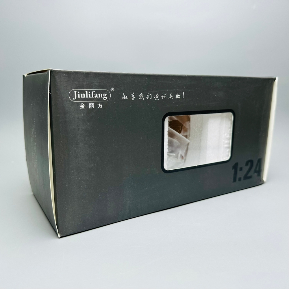 Mô Hình Xe cổ trắng 1:24 Hợp kim có thể mở cửa - bánh sau chạy cót - Có tiếng - đèn pha sáng - Dài 21.5cm - rộng 8cm - cao 6cm - nặng ~ 1000gram - FULL BOX : box màu SKU : oto146