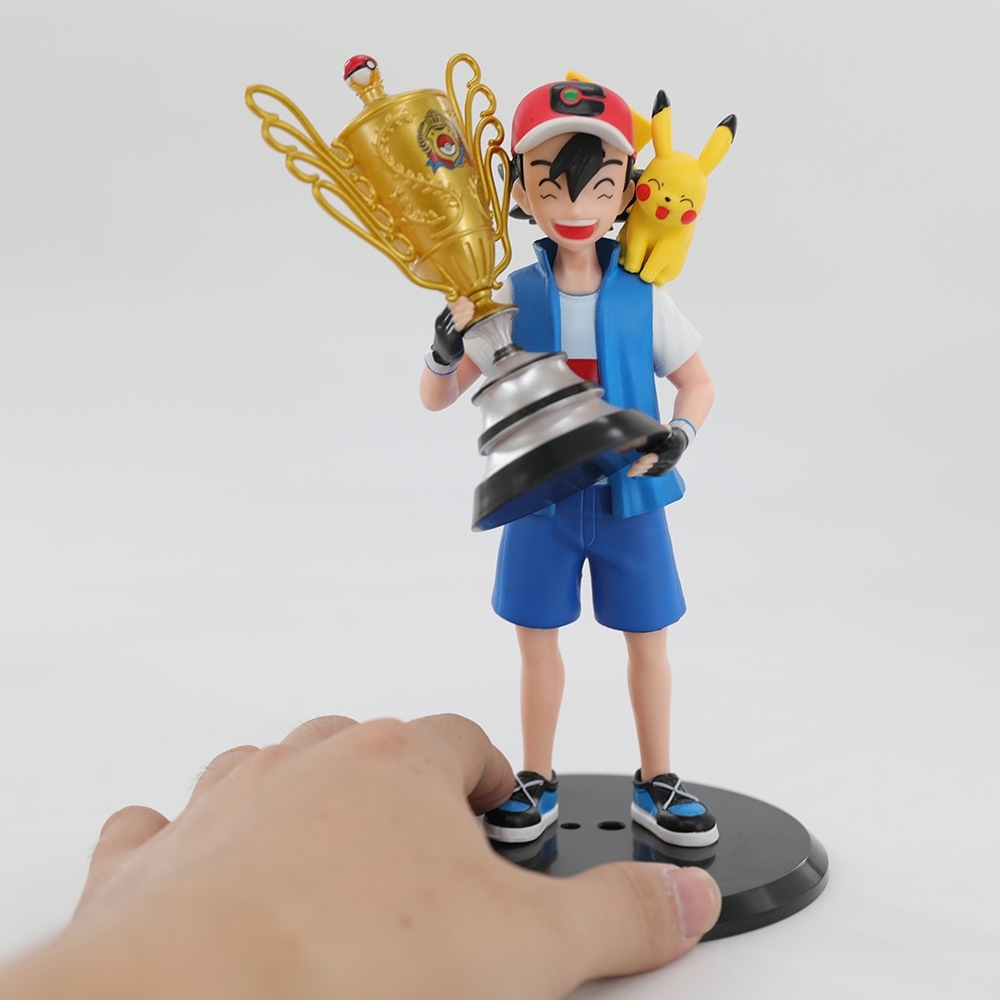 Mô Hình Pokemon Satoshi cầm cúp bản nhỏ - Cao : 19cm - Nặng : 200gram - Figure pokemon - Bọc Túi - Hộp Màu - N1-K38-T1-S5