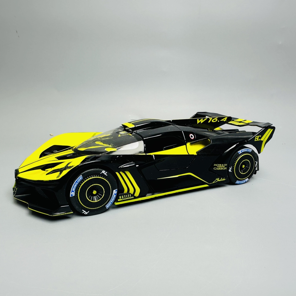 Mô Hình Xe bugati màu vàng đen 1:24 Hợp kim - Có tiếng - đèn pha sáng - Dài 21cm - rộng 9cm - cao 5cm - nặng ~ 800gram - FULL BOX : box màu SKU : oto222 - N3-K6-T4-S1