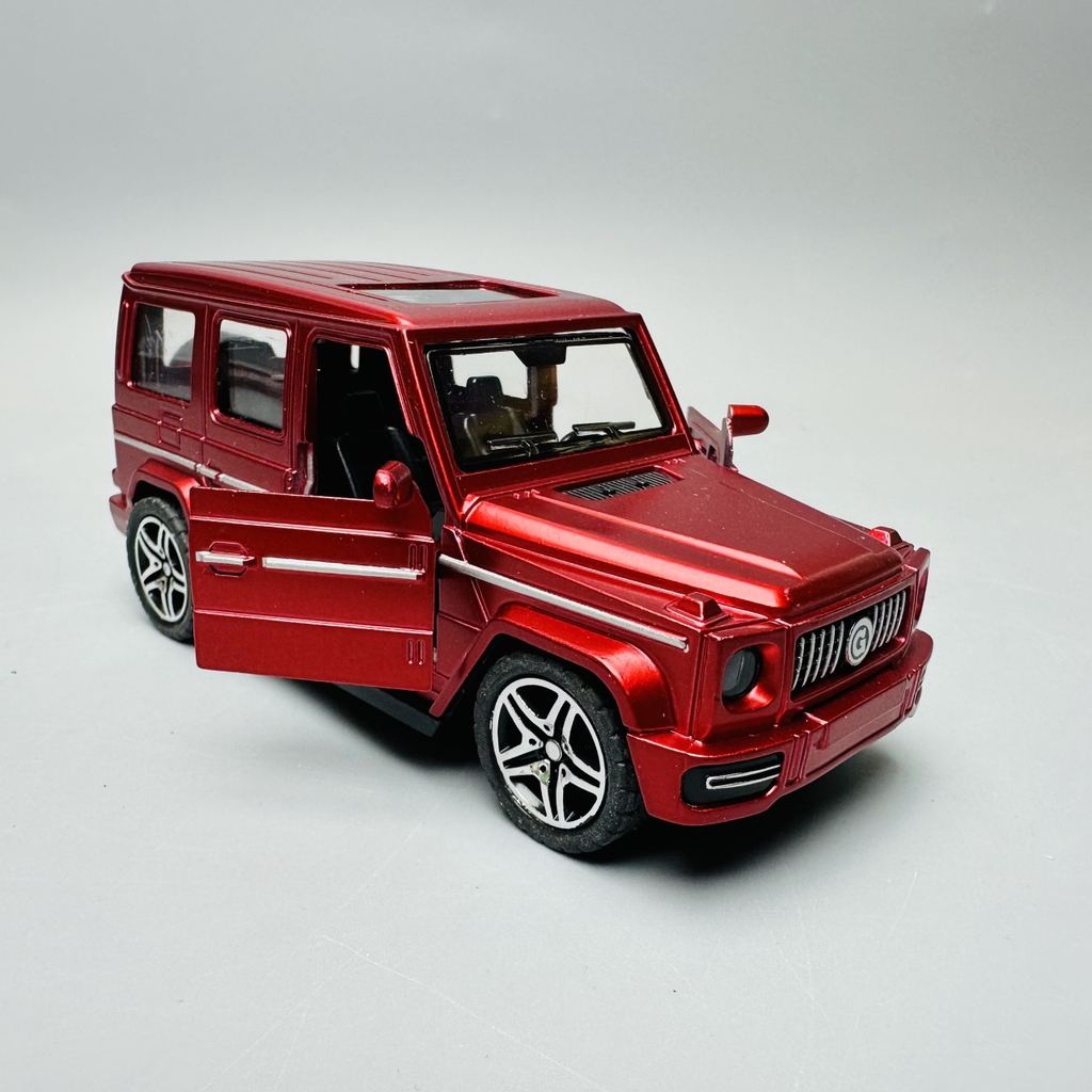 Mô Hình xe Jeep đỏ tỉ lệ 1:32 Hợp kim có thể mở cửa - bánh sau chạy cót - Dài 11.5cm - rộng 5cm - cao 5cm nặng : 200gram - FULL BOX : box màu SKU : oto208 - N3-K4-T4-S2