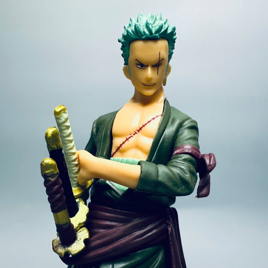 Mô Hình OnePiece zoro dáng đứng cầm kiếm siêu ngầu Cao : 18cm nặng 300g - One Piece - Bọc Túi Opp - No Box - N1-K37-T2-S8