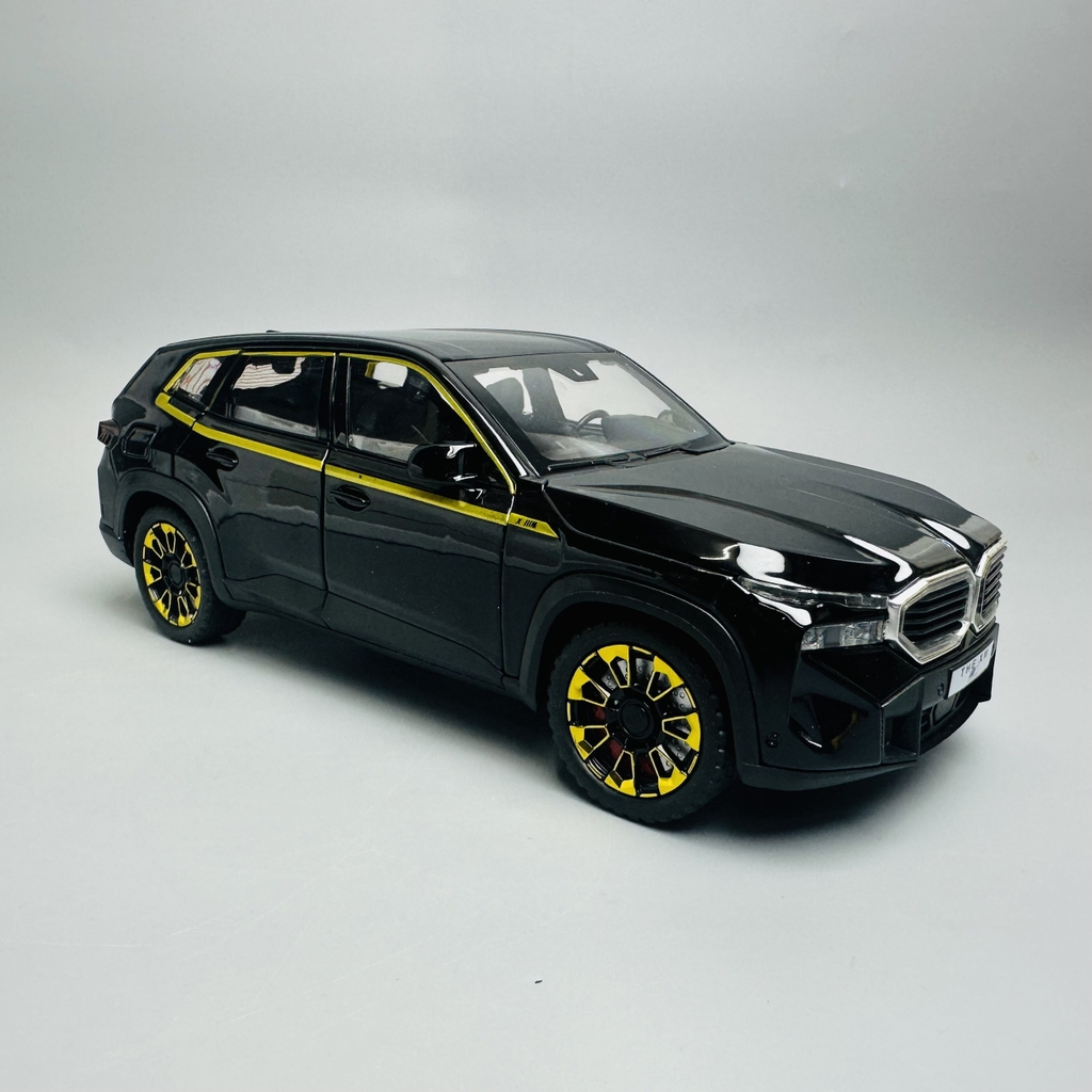 Mô Hình xe bmw đen vạc vàng 1:24 Hợp kim - Có tiếng - đèn pha sáng - Chạy cót - Dài 22cm - rộng 9cm - cao 7cm - nặng ~ 1000gram - FULL BOX : box màu SKU : oto255 - N3-K6-T2-S2