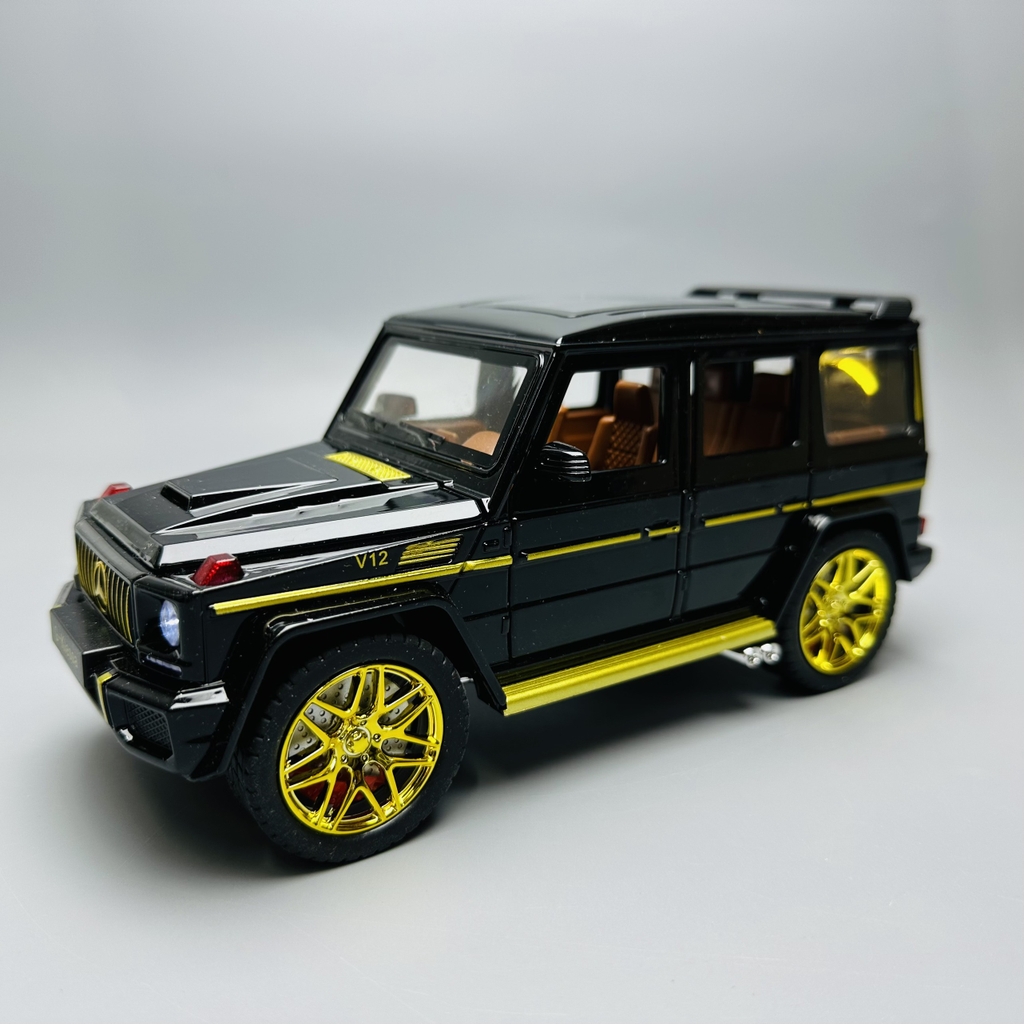 Mô Hình Xe G63 đen 1:24 Hợp kim có thể mở cửa - bánh sau chạy cót - Có tiếng - đèn pha sáng - Dài 22cm - rộng 9.5cm - cao 9.5cm - nặng ~ 1000gram - FULL BOX : box màu SKU : oto136 -n3-k8-t1-s2
