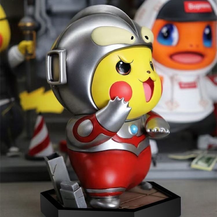 Mô Hình Pokemon pikachu cosplay Ultra Man dáng đứng - Cao 10cm - nặng 300gram - Figure pokemon - No box - K9-T2-S8