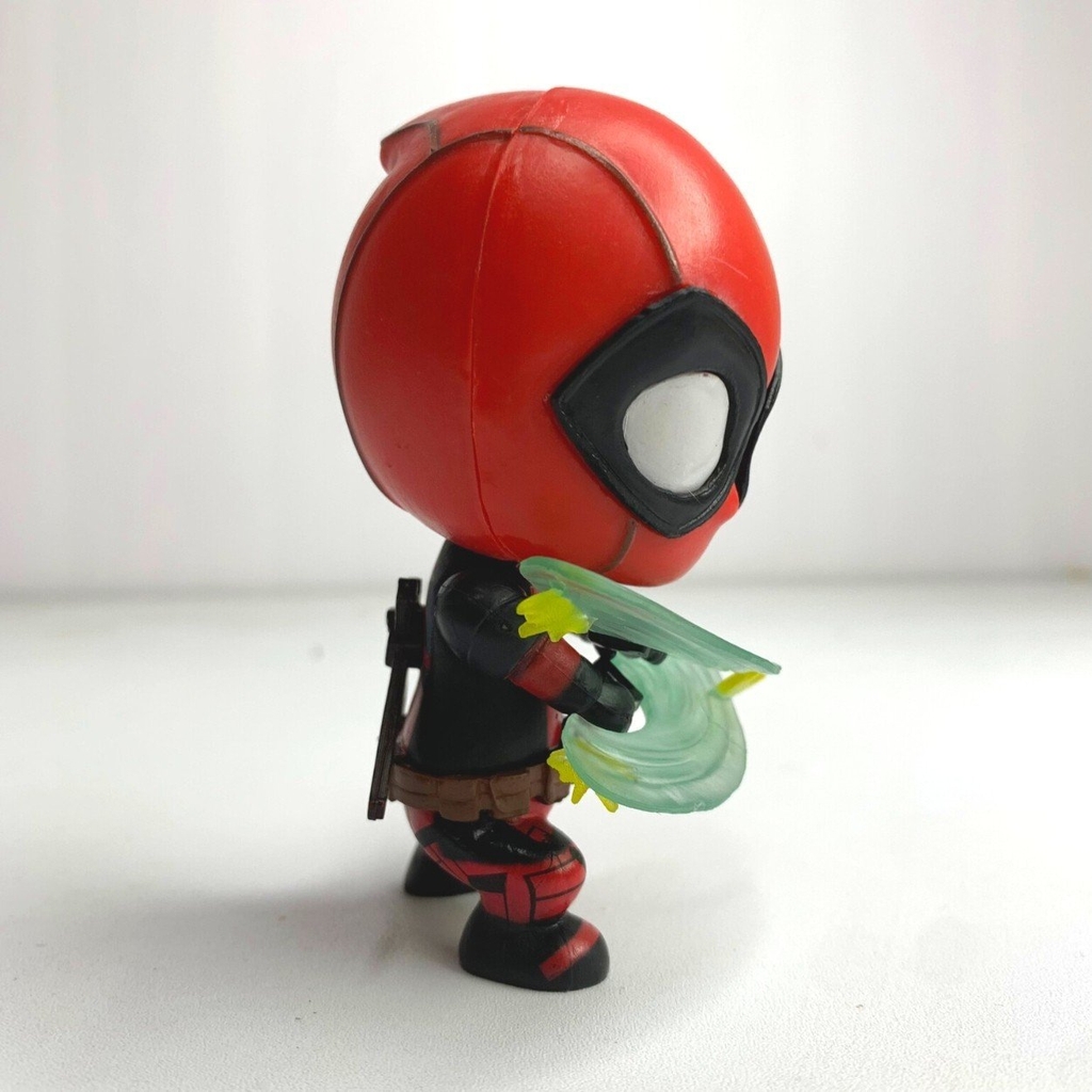 Mô hình Deadpool chiến đấu - Cao 10cm - nặng 100gram + Phụ kiện đi kèm : 2 kiếm hiệu ứng + Full Box - có hộp màu