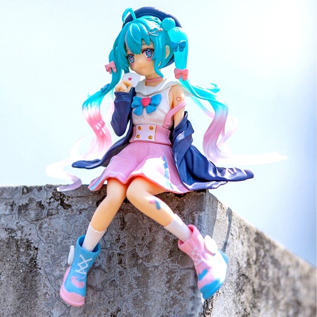 Mô Hình Hatsune Miku Ngồi Tóc xanh váy hồng - Cao 14cm - nặng 100gram - Figure Miku - Có hộp màu - N1-K31-T2-S1
