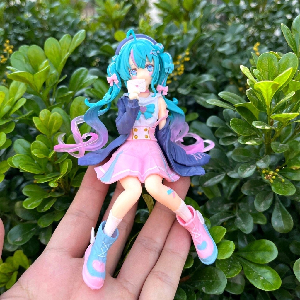 Mô Hình Hatsune Miku Ngồi Tóc xanh váy hồng - Cao 14cm - nặng 100gram - Figure Miku - Có hộp màu - N1-K31-T2-S1