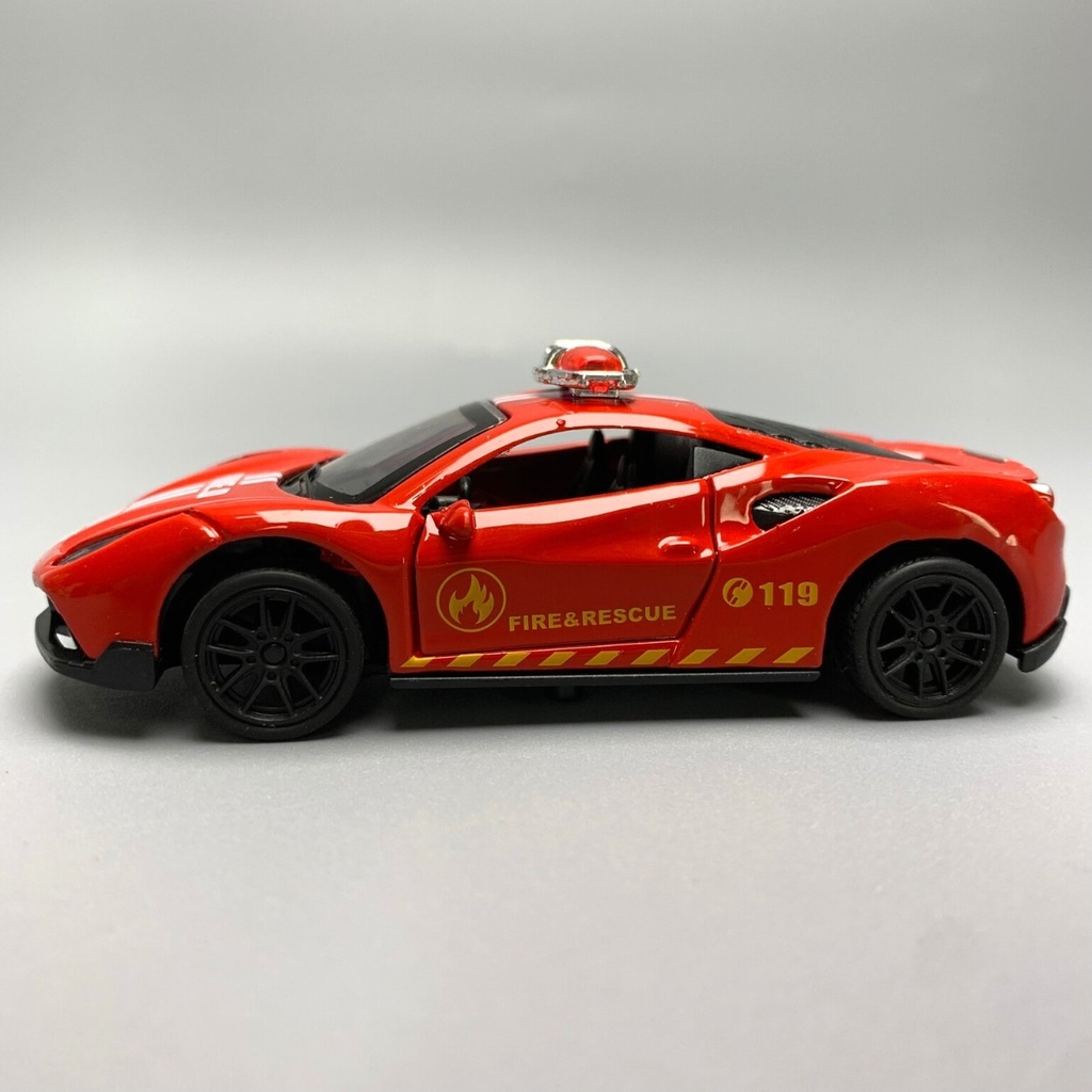 Mô Hình xe Ferrari police 488 GTB Đỏ tỉ lệ 1:43 Hợp kim có thể mở cửa - bánh sau chạy cót - Dài 10cm - cao 3cm - nặng 200gram - Figure Oto - FULL BOX : box màu số 16