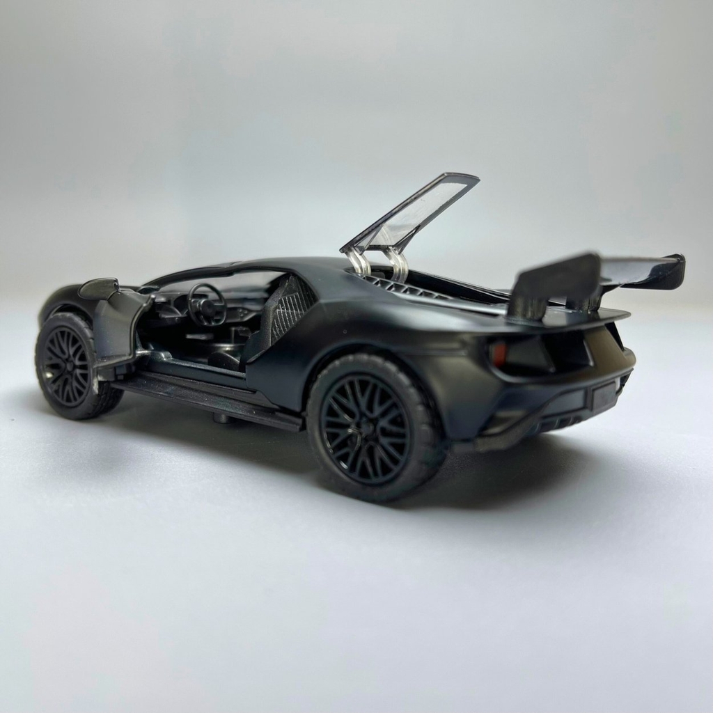 Mô Hình xe Ferrari màu đen - tỉ lệ 1:36 Hợp kim có thể mở cửa - bánh sau chạy cót - Dài 12cm - rộng 5cm - cao 3.5cm - nặng : 200gram - FULL BOX : box màu n3-k9-t1-s3