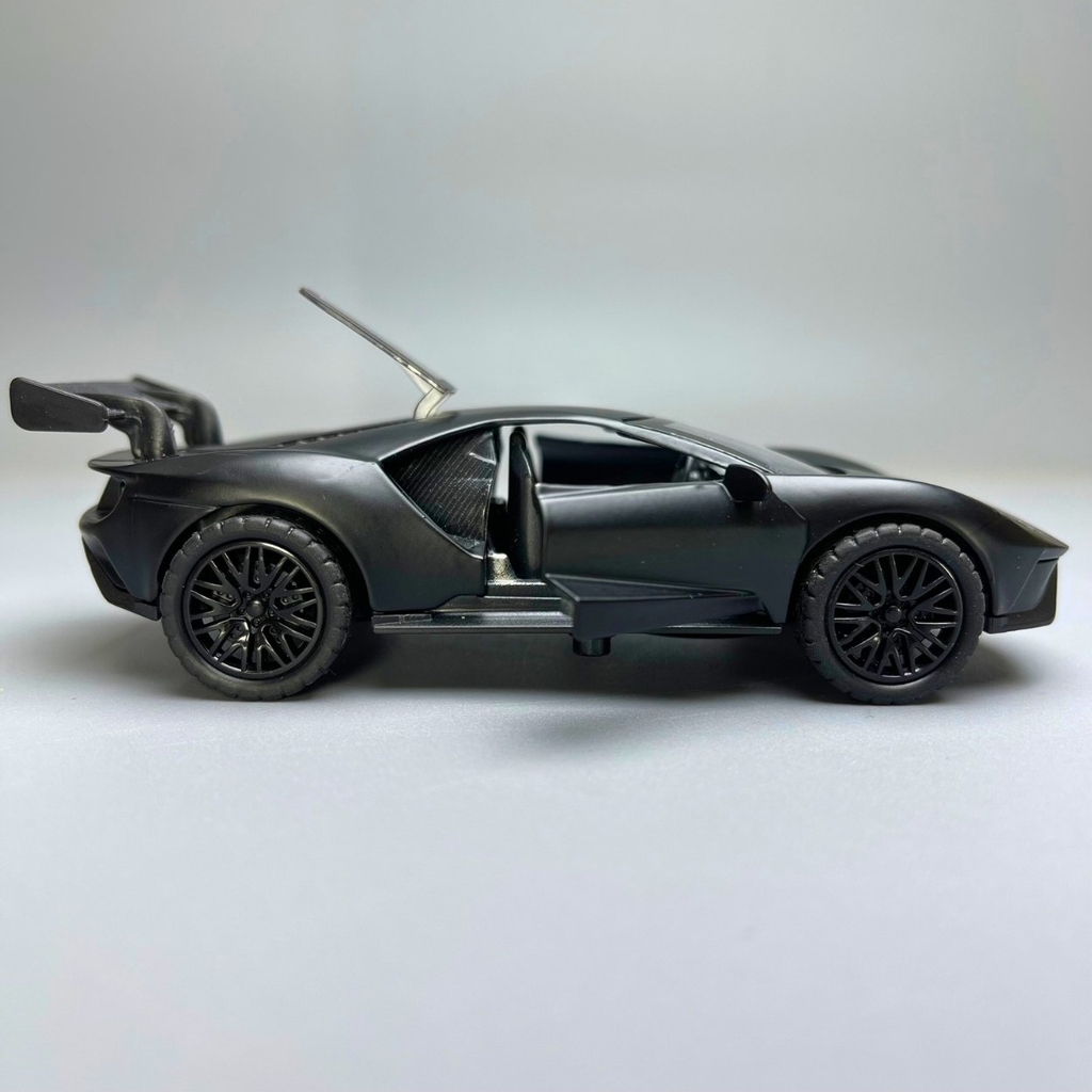 Mô Hình xe Ferrari màu đen - tỉ lệ 1:36 Hợp kim có thể mở cửa - bánh sau chạy cót - Dài 12cm - rộng 5cm - cao 3.5cm - nặng : 200gram - FULL BOX : box màu n3-k9-t1-s3