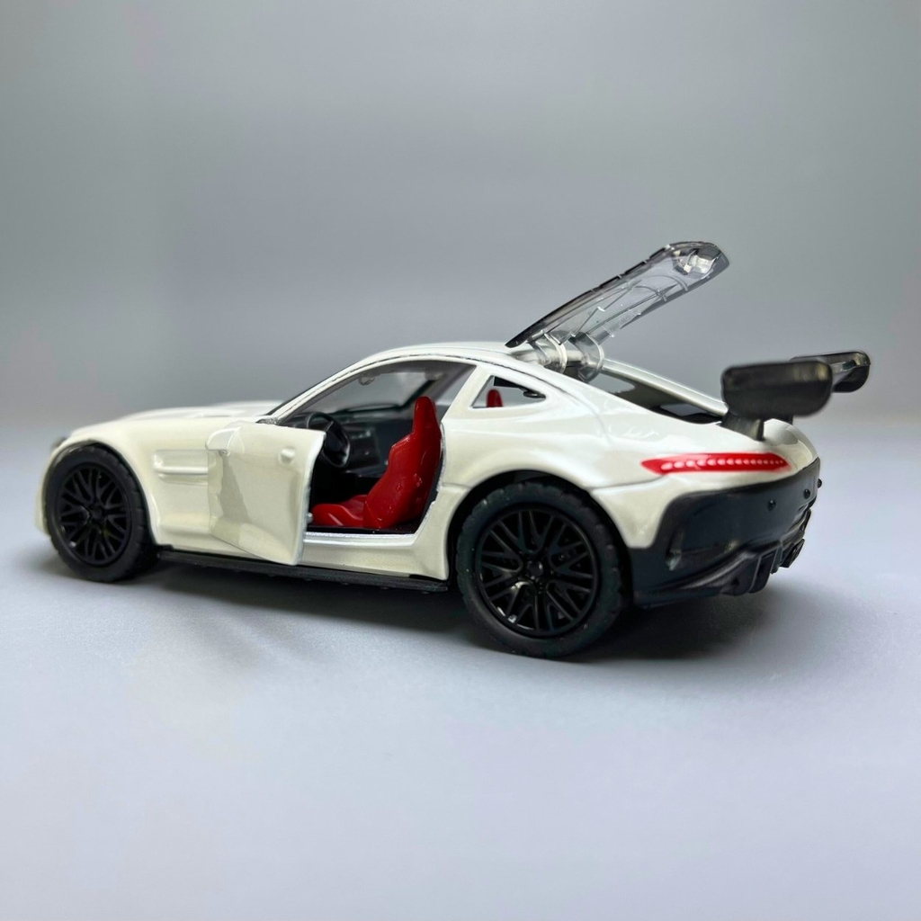 Mô Hình xe Mercedes AMG GTR Màu trắng tỉ lệ 1:36 Hợp kim có thể mở cửa - bánh sau chạy cót - Dài 12cm - rộng 5cm - cao 3.5cm - nặng : 200gram - FULL BOX : box màu n3-k10-t1-s4