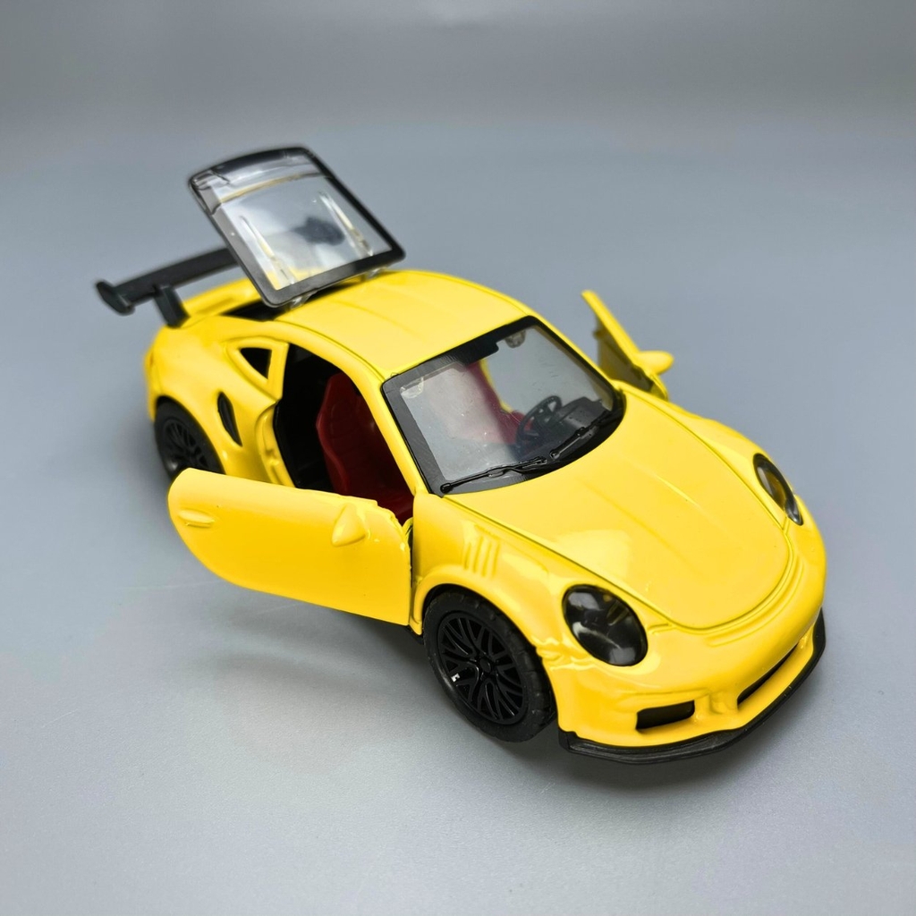 Mô Hình xe Porsche 911 màu vàng - tỉ lệ 1:36 Hợp kim có thể mở cửa - bánh sau chạy cót - Dài 12cm - rộng 5cm - cao 3.5cm - nặng : 200gram - FULL BOX : box màu - SKU : oto65 - N3-K9-T2-S3