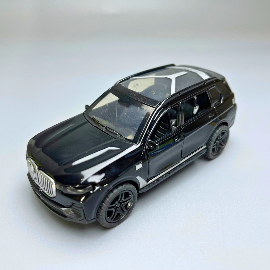 Mô Hình xe BMW X7 màu đen - tỉ lệ 1:36 Hợp kim có thể mở cửa - bánh sau chạy cót - Dài 12cm - rộng 5cm - cao 4cm - nặng : 200gram - FULL BOX : box màu - OTO74 - K66-T2-S2