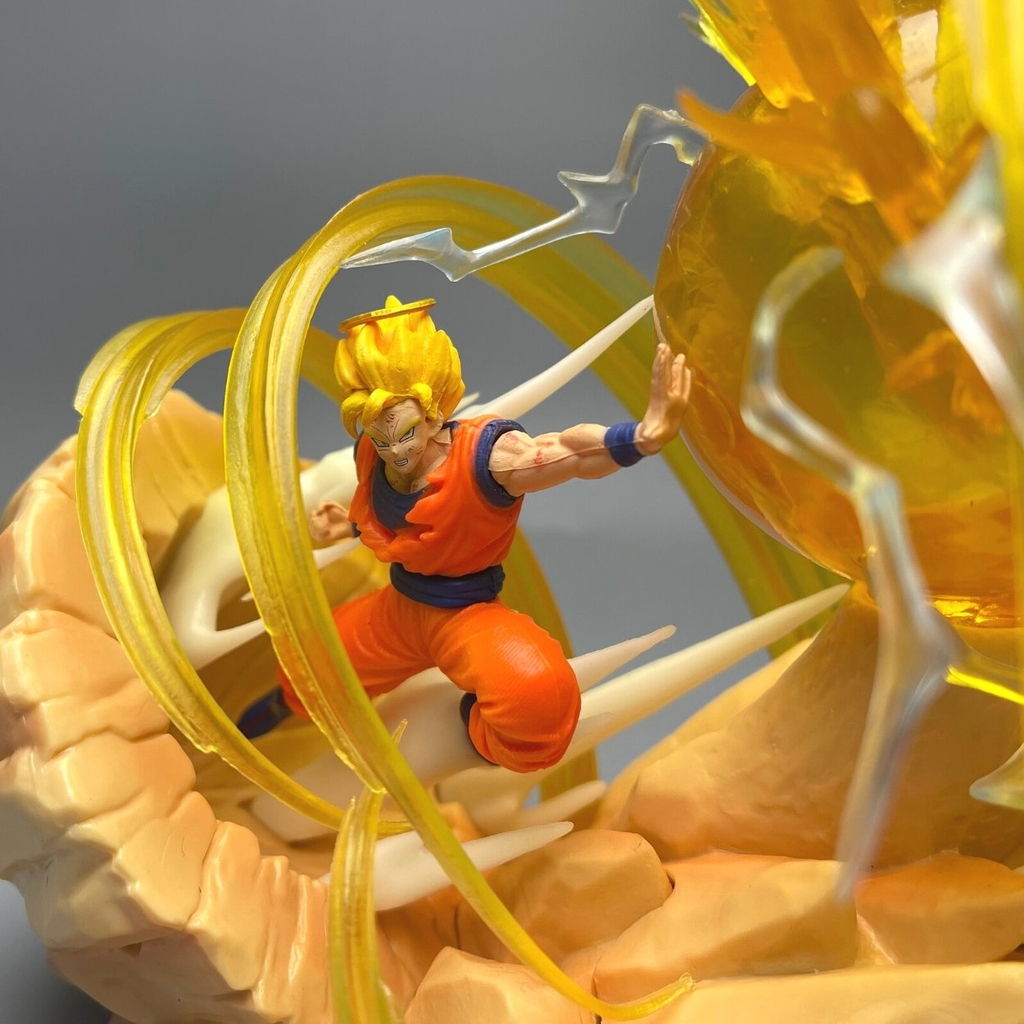 Mô hình DragonBall Goku đại chiến Vegeta Majin - Cao 17cm - ngang 25cm - nặng 400gram - Phụ kiện : LED - Dragon Ball - No box - N1-K21-T5-S3