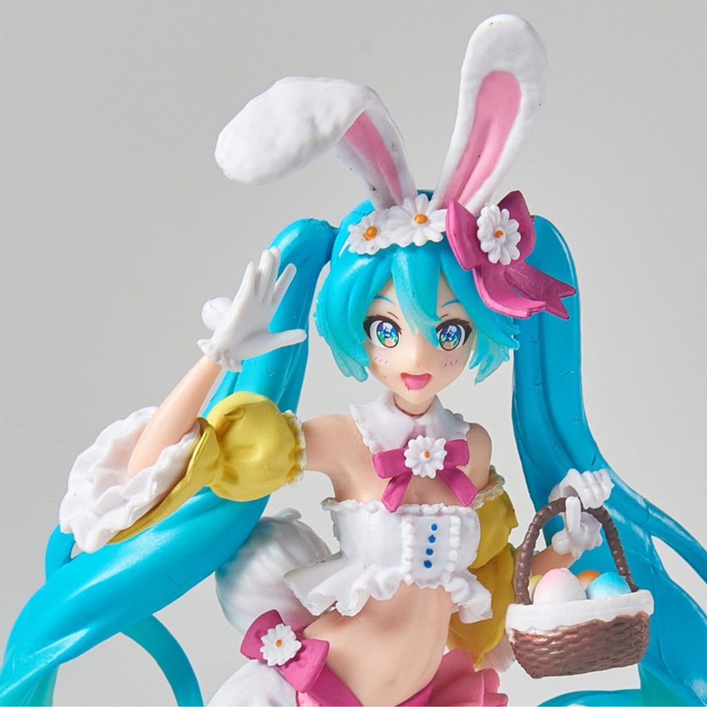 Mô Hình Hatsune Miku Thỏ ngọc - Cao 22cm - nặng 130gram - Figure Miku - Có Hộp màu