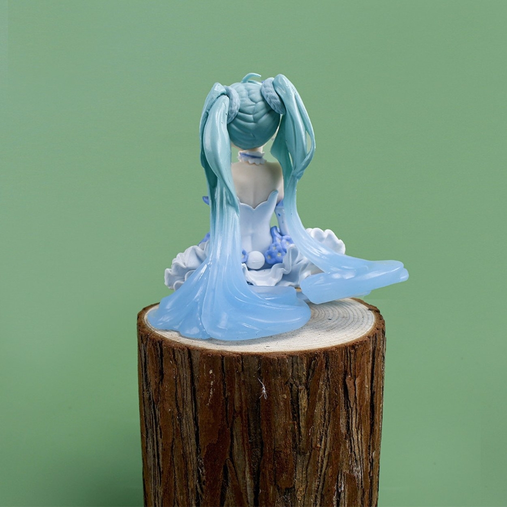 Mô Hình Hatsune Miku váy xanh ngồi - Cao 15cm - nặng 100Gram - Figure Miku - Có Hộp màu