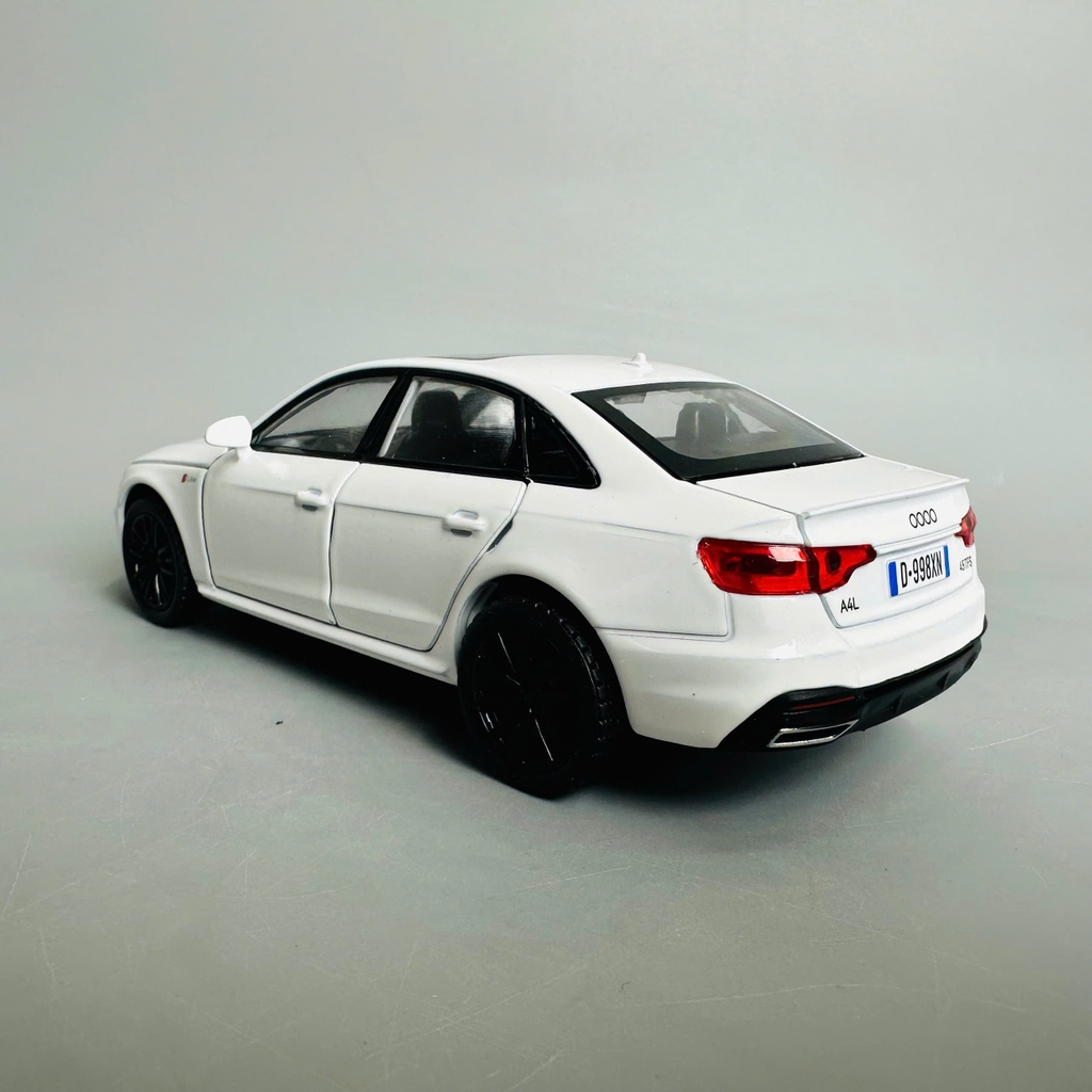 Mô Hình xe audi trắng tỉ lệ 1:32 Hợp kim có thể mở cửa - bánh sau chạy cót - Dài 15cm - cao 4.5cm - nặng 600gram - Figure Oto - FULL BOX : box màu - SKU : oto393 - n3-k6-t4-s4