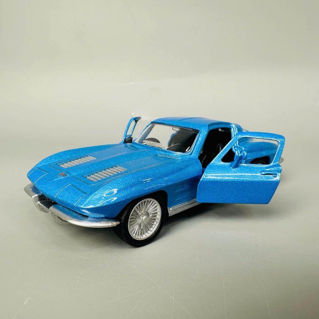 Mô Hình xe Chevrolet Corvette Split xanh biển tỉ lệ 1:32 Hợp kim có thể mở cửa - bánh sau chạy cót - Dài 12cm - rộng 4.5cm - cao 4cm - nặng : 300gram - FULL BOX : box màu SKU : oto447 - K70-T4-S3