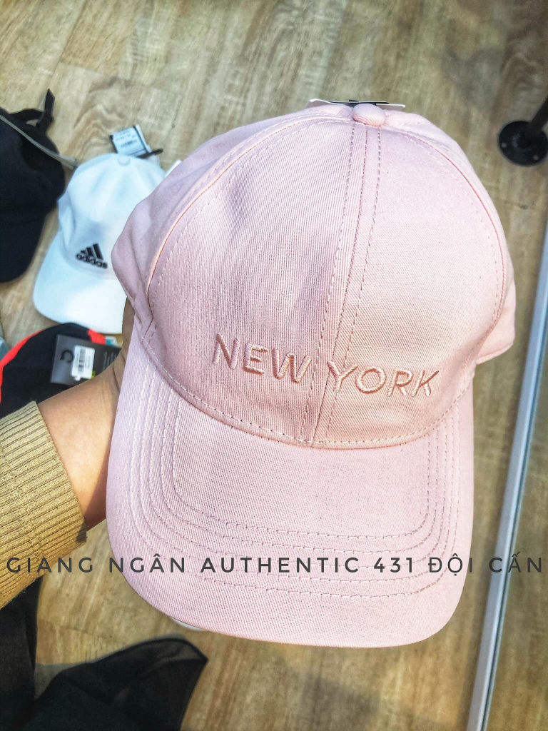 Mũ hồng New York HM