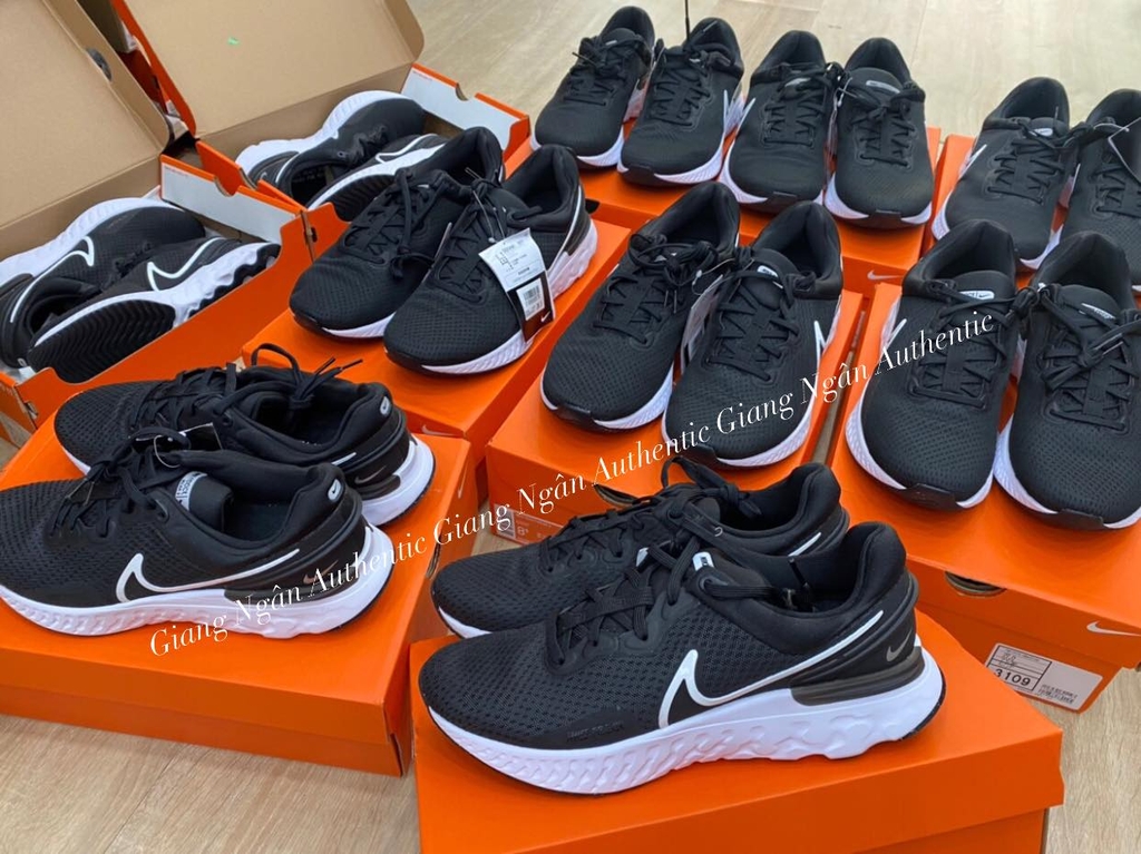 Nike React Miler 3 Road Running Shoes