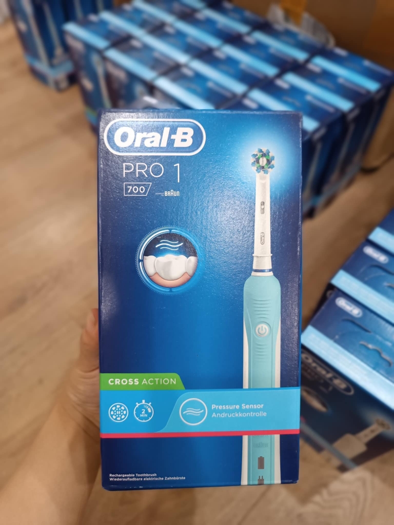 BÀN CHẢI ĐIỆN ORAL-B PRO 1