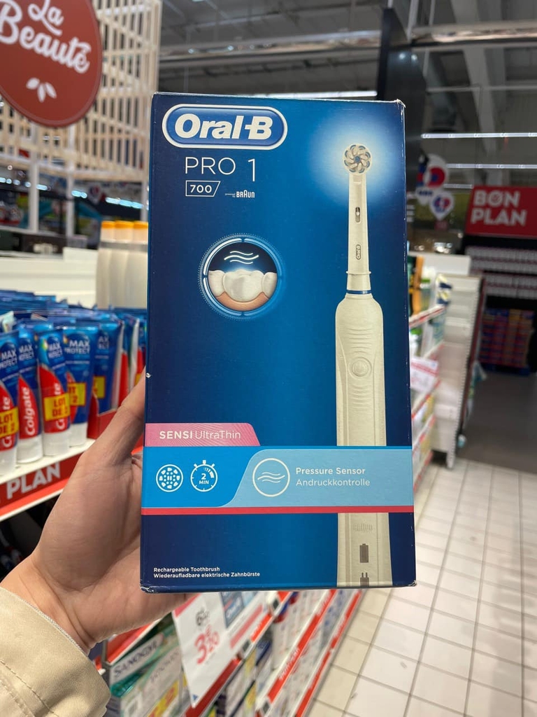 BÀN CHẢI ĐIỆN ORAL-B PRO 1