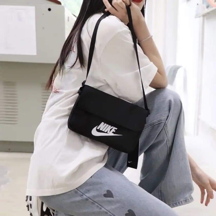 Túi Nike Đen