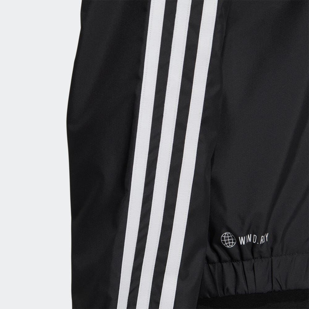 Áo gió Adidas nữ