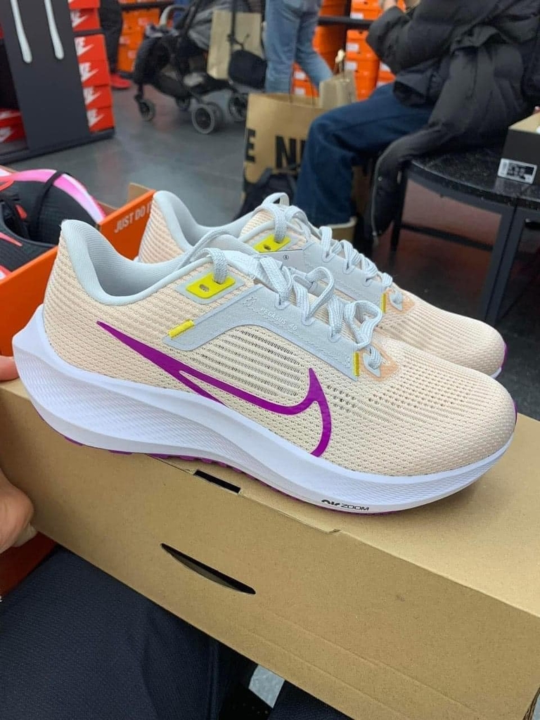 Nike Air Zoom Pegasus 40  FN7991-800