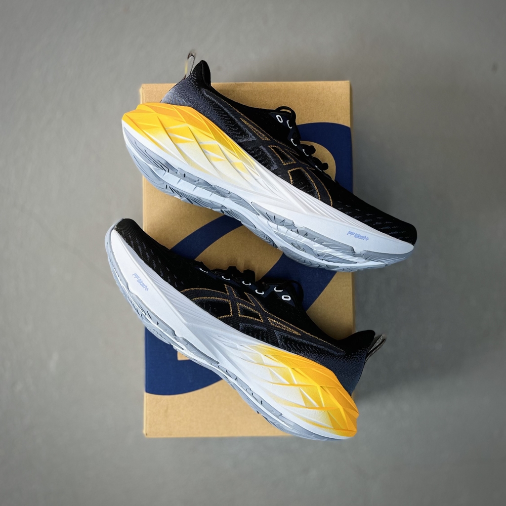 Asics Novablast 4 'Black Thunder Blue'