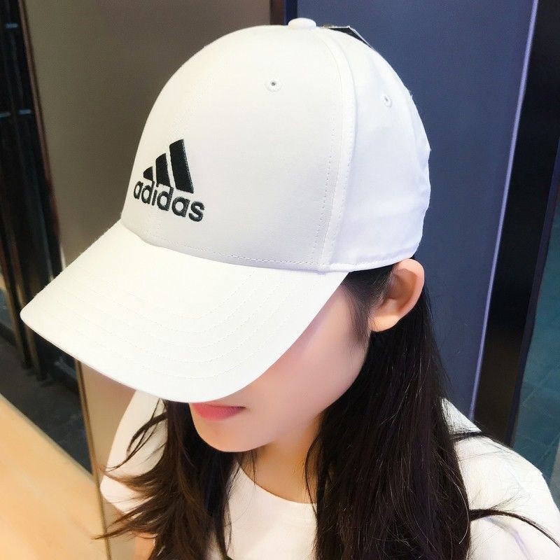 Mũ Adidas trắng