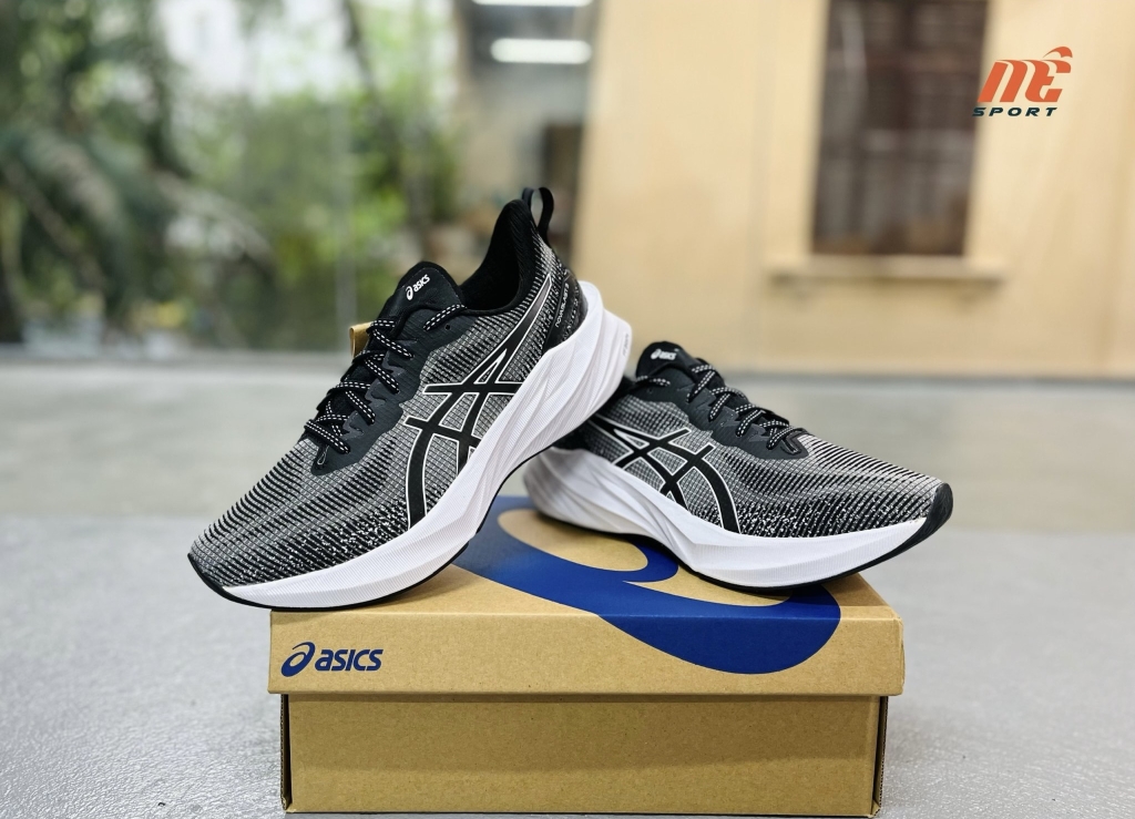 Asics NOVABLAST 3 LE