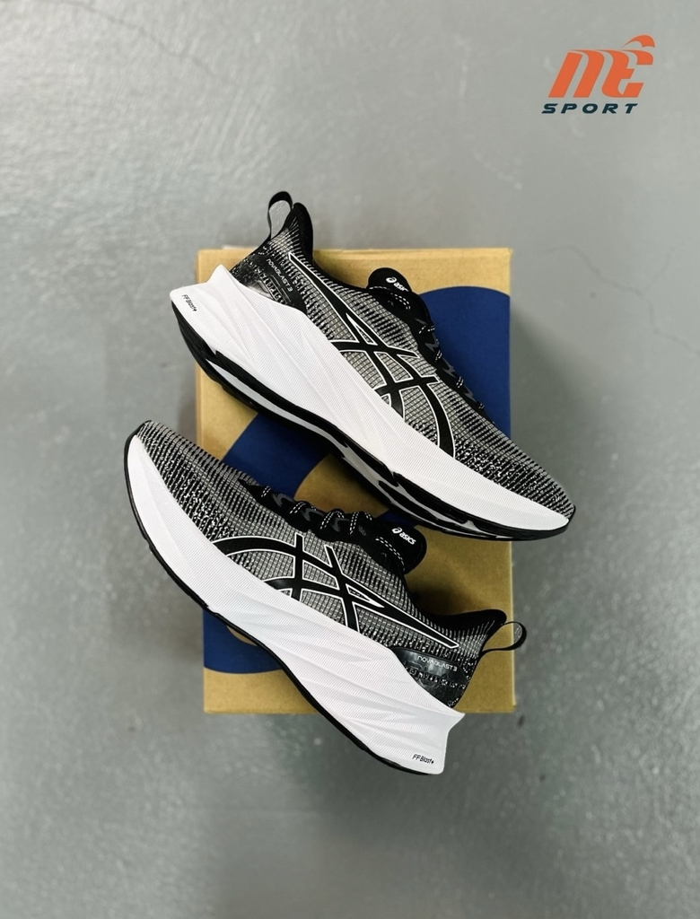 Asics NOVABLAST 3 LE