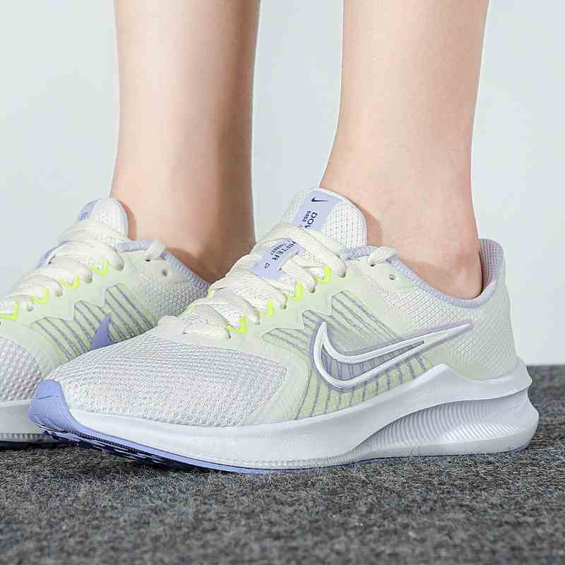 Nike Downshifter 11