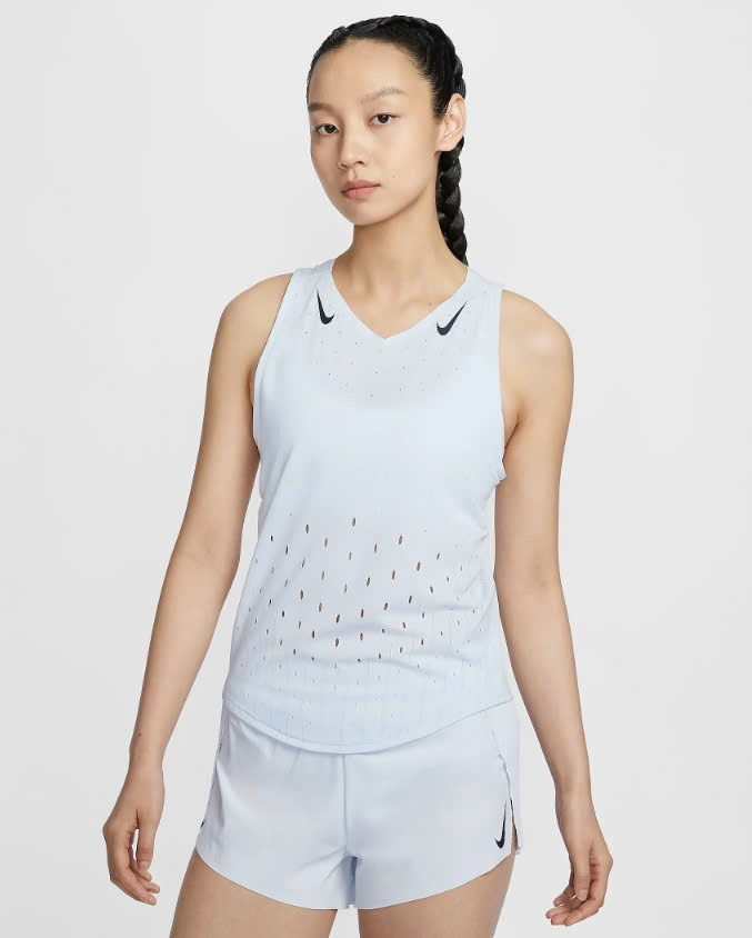 Nike top